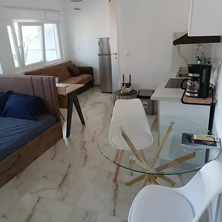 Apartment Zara's Boutique 60m Venizelos Metro Station *