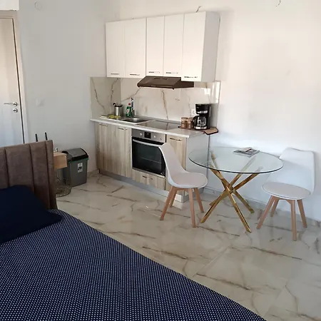 Apartment Zara's Boutique 60m Venizelos Metro Station Thessaloniki